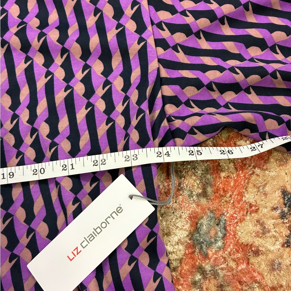 Liz Claiborne Purple, Black & Tan Geometric V-Neck Top - Picture 4 of 7